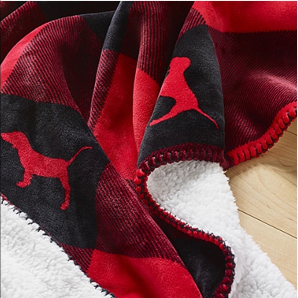 Victoria secret pink blanket